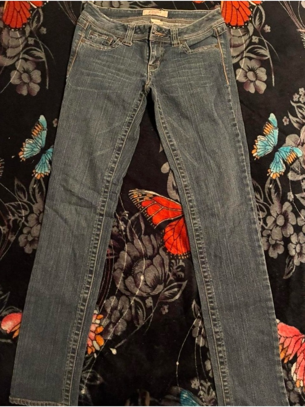 Candie's Women's Skinny Jeans in Faded Blue Wash